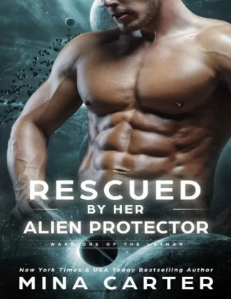 Rescued by her Alien Protector kitap kapağı