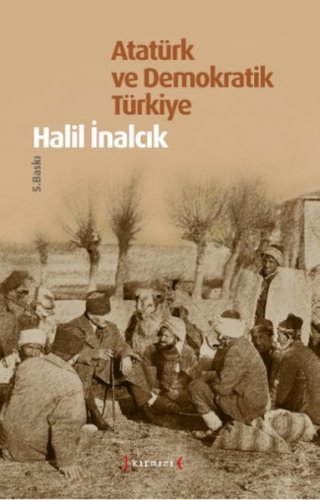 Atatürk ve Demokratik Türkiye kitap kapağı